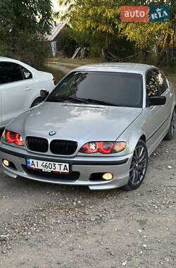 Седан BMW 3 Series 2004 в Джурині