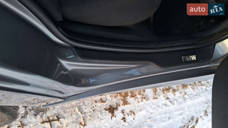 Седан BMW 3 Series 2009 в Черновцах