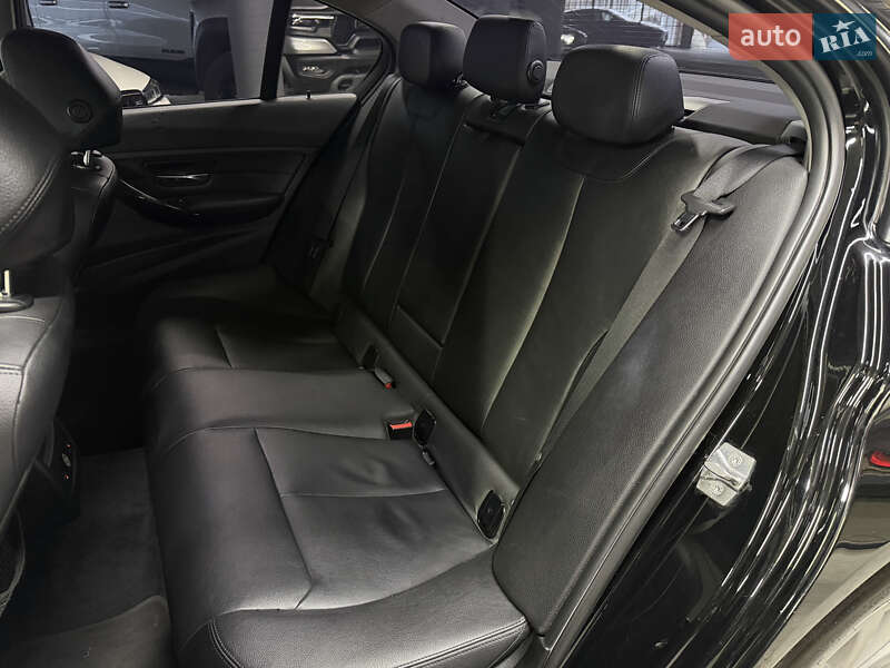 Седан BMW 3 Series 2013 в Одесі