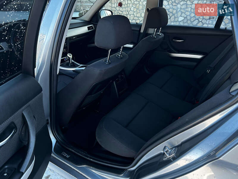 Универсал BMW 3 Series 2010 в Волочиске