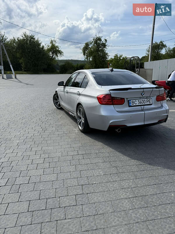 Седан BMW 3 Series 2014 в Ужгороді