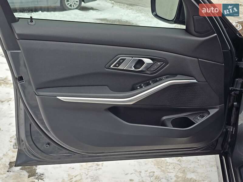 Седан BMW 3 Series 2020 в Киеве фото 21 Седан BMW 3 Series 2020 в Киеве