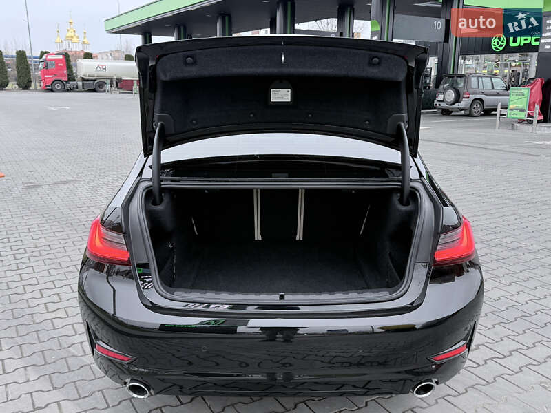 Седан BMW 3 Series 2019 в Ковеле