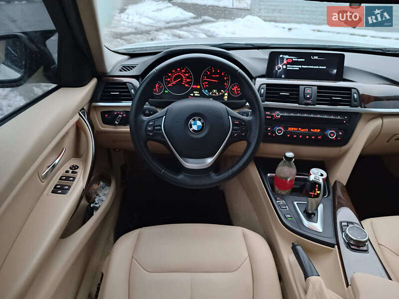 Седан BMW 3 Series 2015 в Харкові
