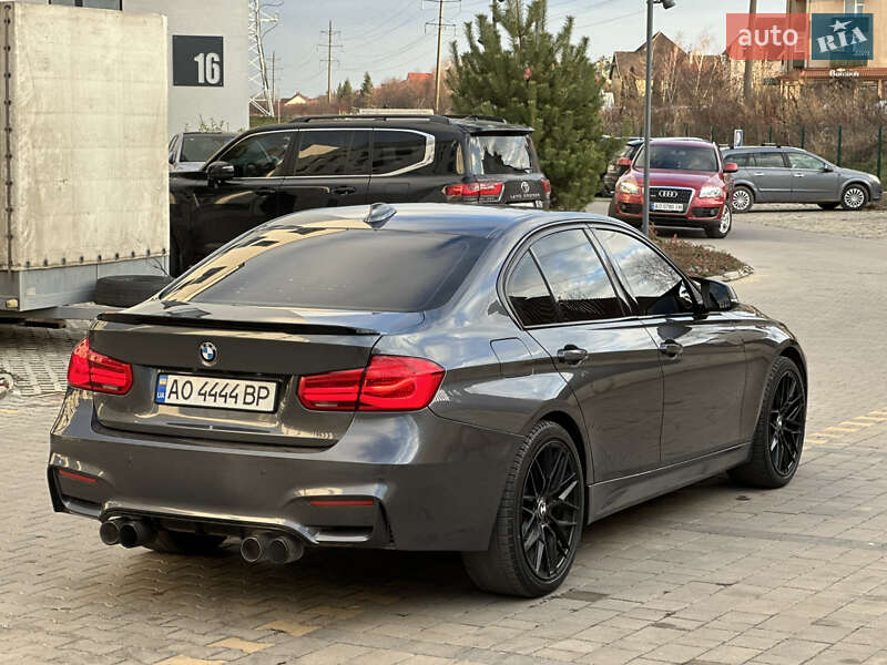 Седан BMW 3 Series 2017 в Ужгороді