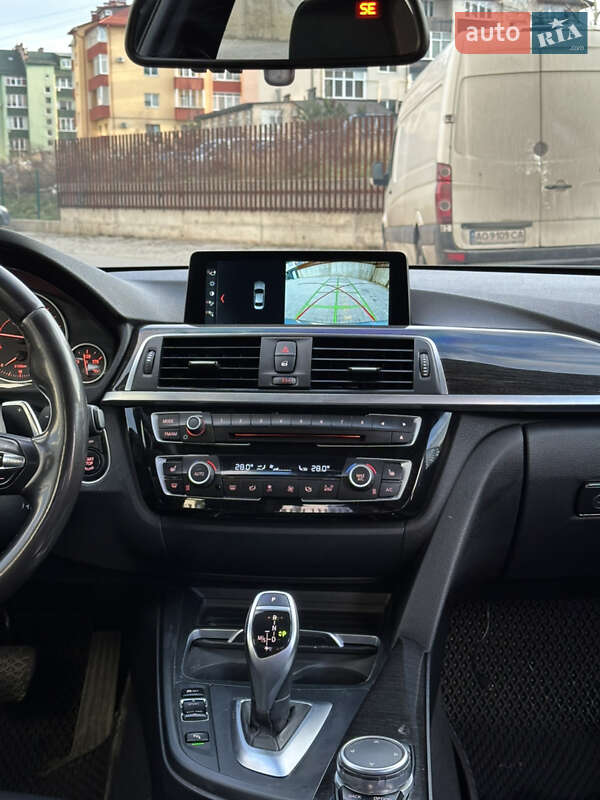 Седан BMW 3 Series 2017 в Ужгороді