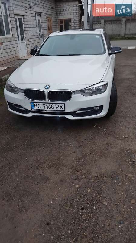 Седан BMW 3 Series 2013 в Стрию