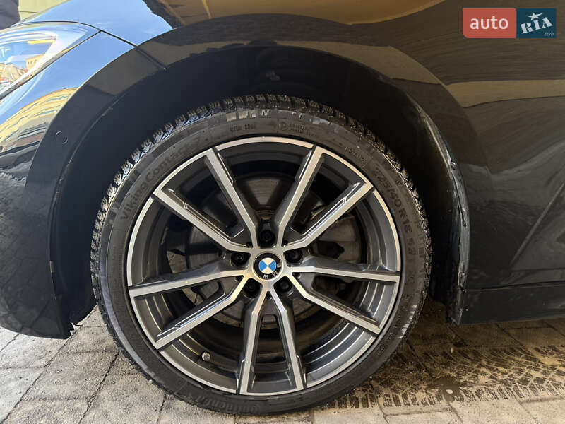 Седан BMW 3 Series 2020 в Львові
