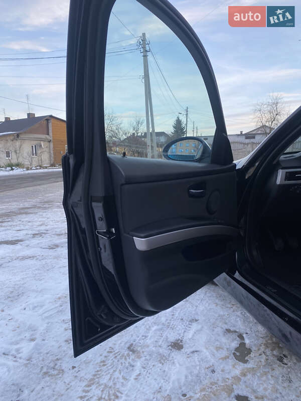 Універсал BMW 3 Series 2006 в Дубні фото 24 Універсал BMW 3 Series 2006 в Дубні