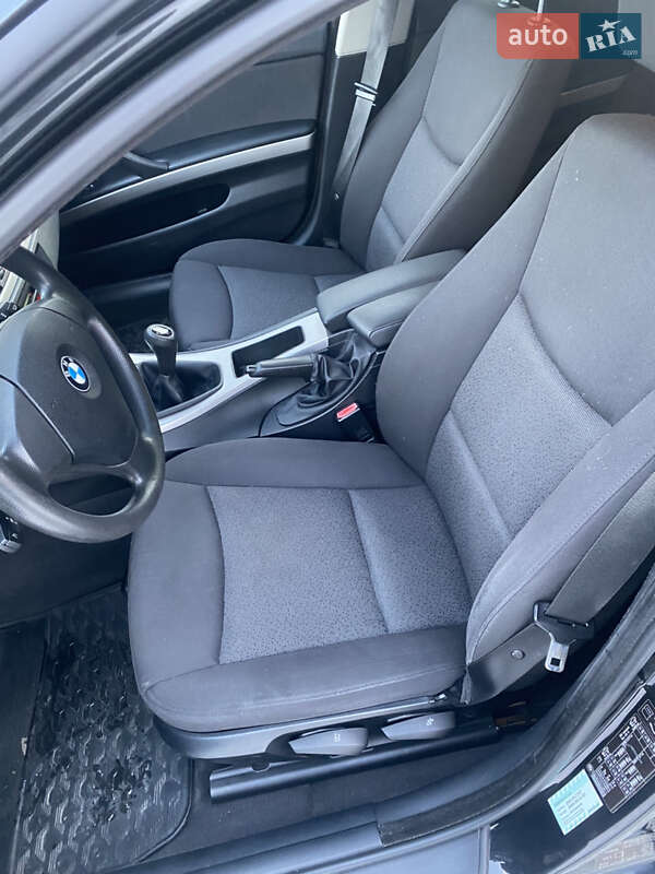 Універсал BMW 3 Series 2006 в Дубні фото 27 Універсал BMW 3 Series 2006 в Дубні