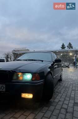 Седан BMW 3 Series 1995 в Надворной
