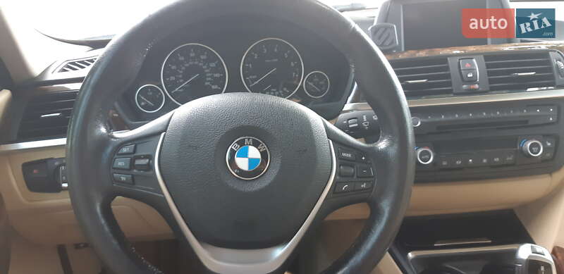 Седан BMW 3 Series 2013 в Корюковке