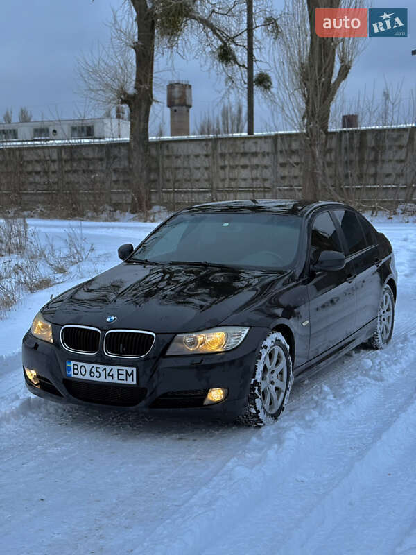 BMW 3 Series 2009