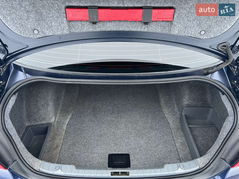 Седан BMW 3 Series 2010 в Хмельницькому