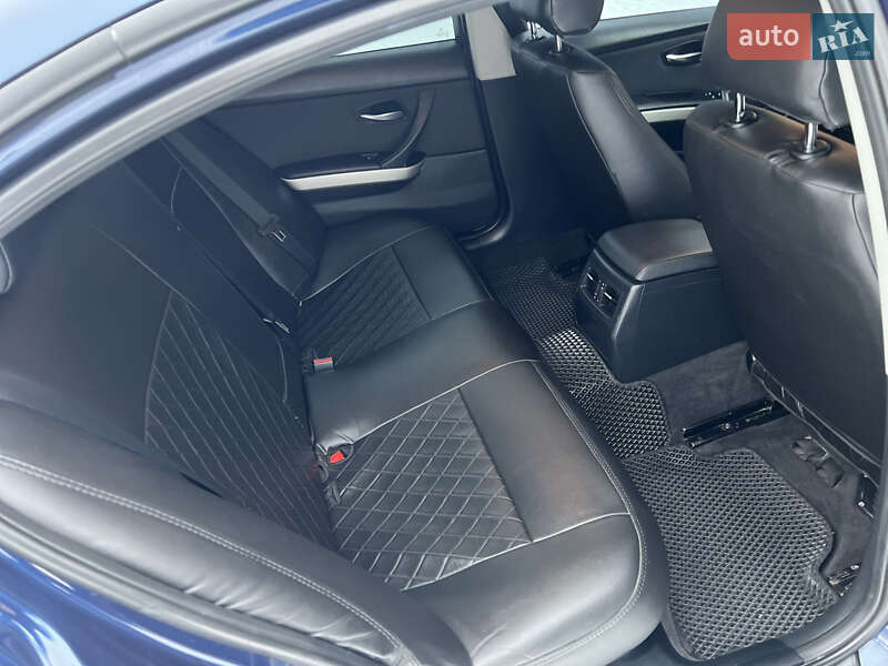 Седан BMW 3 Series 2010 в Хмельницькому