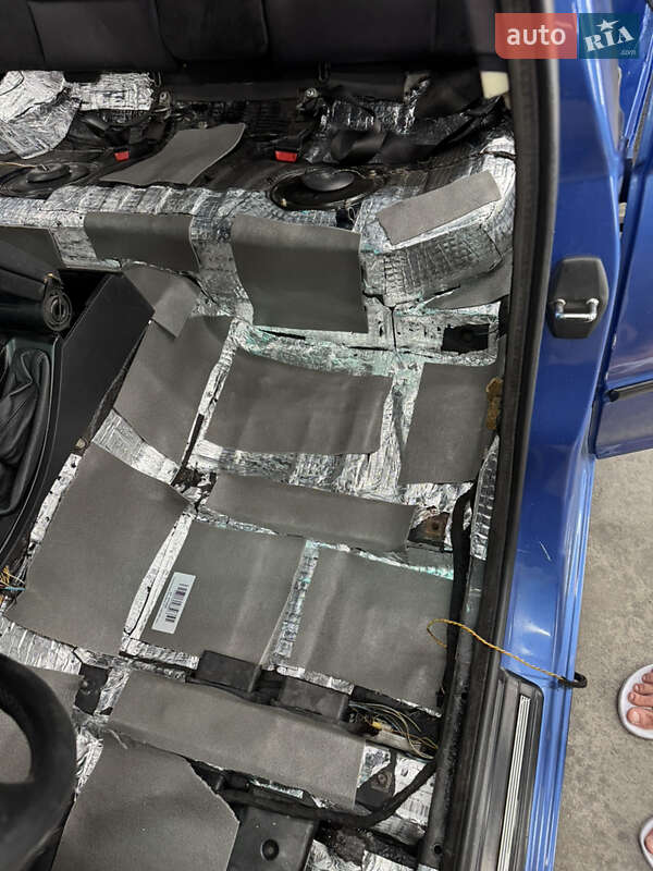 Седан BMW 3 Series 1999 в Буче