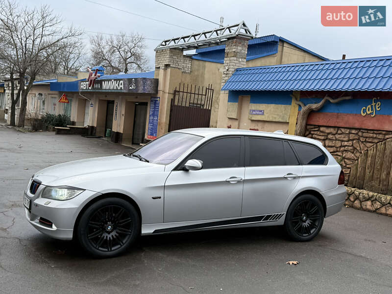 Универсал BMW 3 Series 2005 в Николаеве фото 7 Универсал BMW 3 Series 2005 в Николаеве