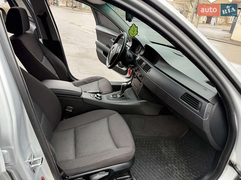 Универсал BMW 3 Series 2005 в Николаеве фото 26 Универсал BMW 3 Series 2005 в Николаеве