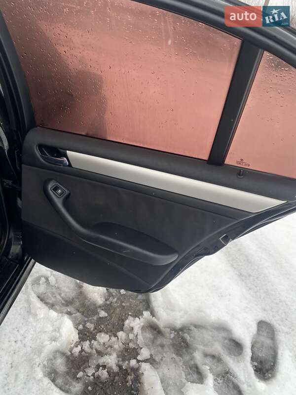 Седан BMW 3 Series 2002 в Звенигородке