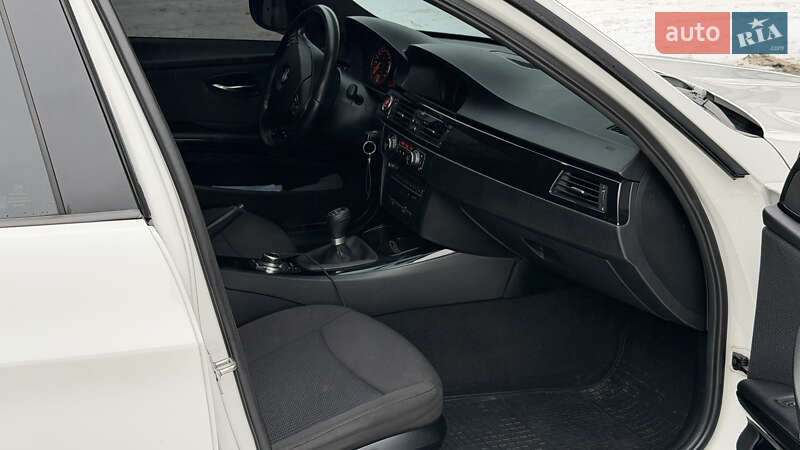 Универсал BMW 3 Series 2010 в Житомире