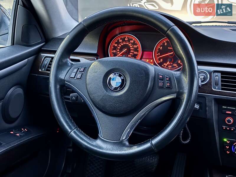 Купе BMW 3 Series 2011 в Харькове фото 13 Купе BMW 3 Series 2011 в Харькове