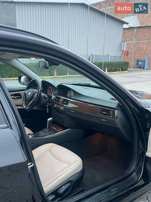 Універсал BMW 3 Series 2010 в Чернівцях фото 9 Універсал BMW 3 Series 2010 в Чернівцях