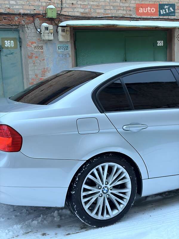 Седан BMW 3 Series 2005 в Киеве