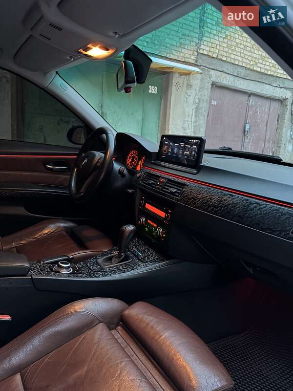 Седан BMW 3 Series 2005 в Киеве