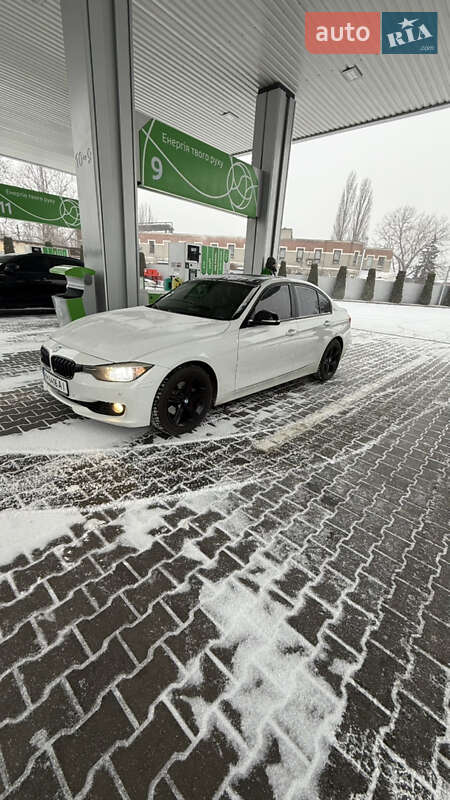 Седан BMW 3 Series 2014 в Одессе