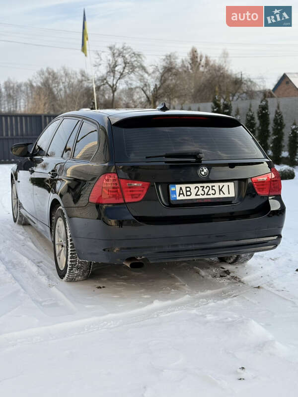 Универсал BMW 3 Series 2011 в Калиновке