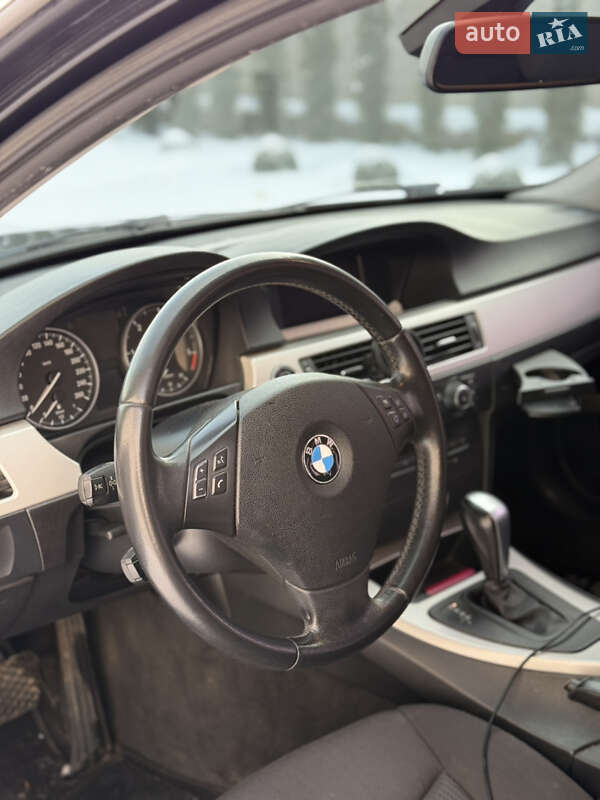 Универсал BMW 3 Series 2011 в Калиновке