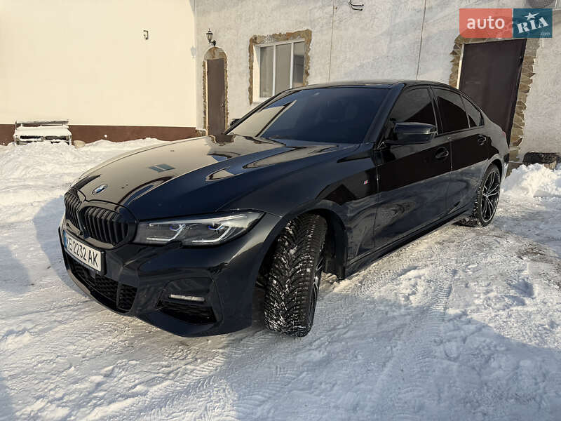 Седан BMW 3 Series 2022 в Днепре