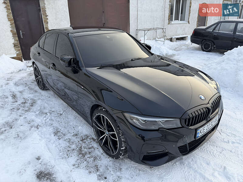 Седан BMW 3 Series 2022 в Днепре