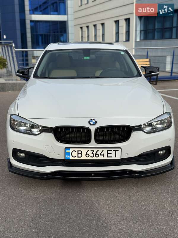 Седан BMW 3 Series 2017 в Киеве