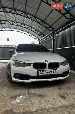 Седан BMW 3 Series 2017 в Луцке