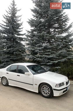 Седан BMW 3 Series 1997 в Хмельницком