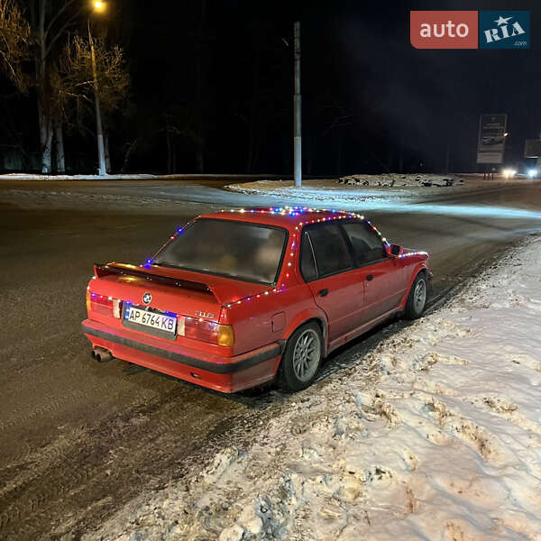 Седан BMW 3 Series 1987 в Запорожье