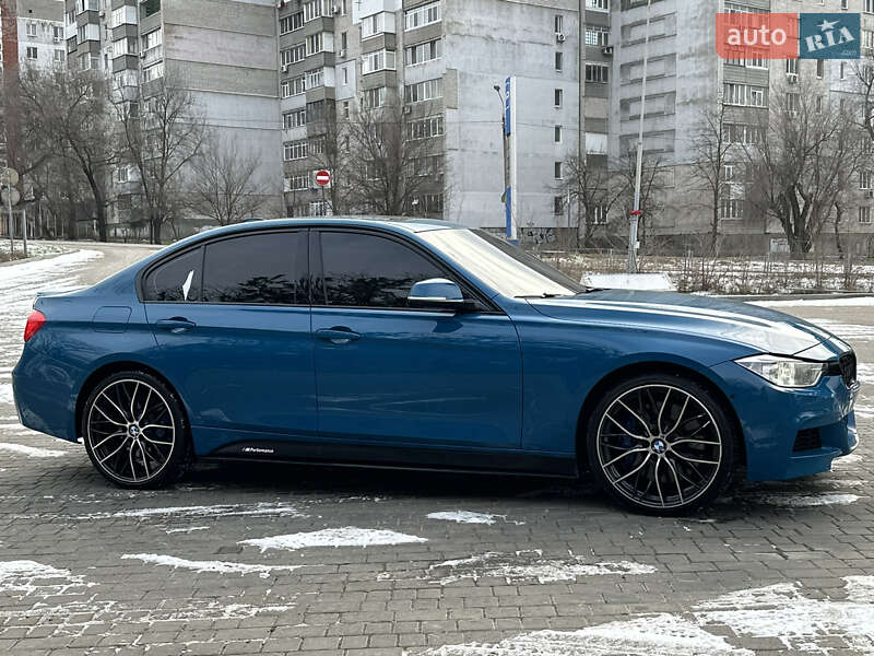 Седан BMW 3 Series 2013 в Николаеве