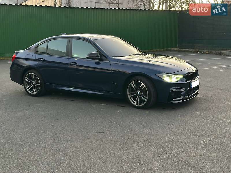 Седан BMW 3 Series 2015 в Одессе