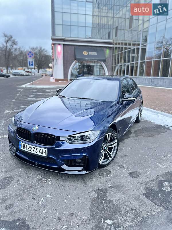 Седан BMW 3 Series 2015 в Одессе