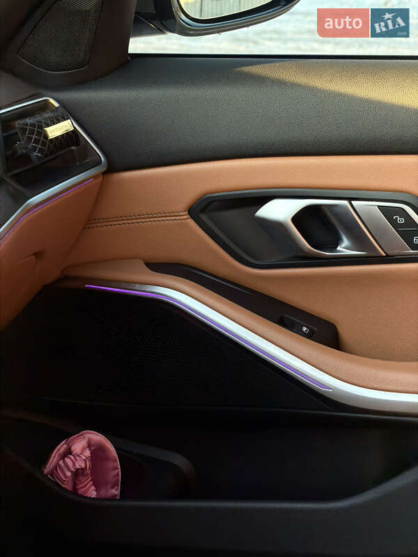 Седан BMW 3 Series 2020 в Киеве