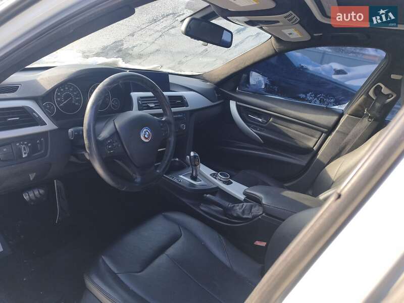 Седан BMW 3 Series 2013 в Сквире