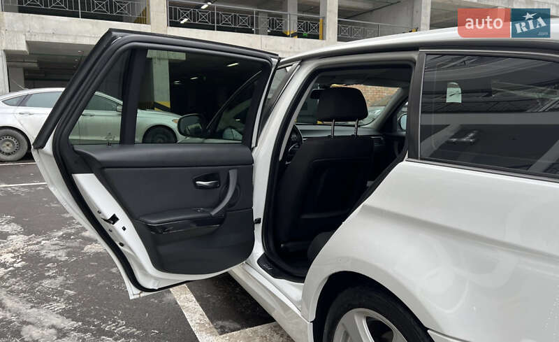 Универсал BMW 3 Series 2009 в Киеве фото 8 Универсал BMW 3 Series 2009 в Киеве