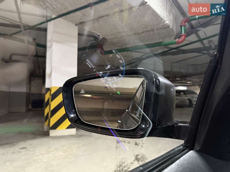 Седан BMW 3 Series 2019 в Киеве