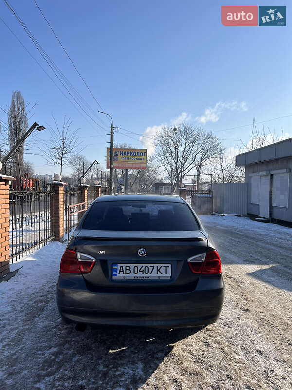 Седан BMW 3 Series 2005 в Виннице