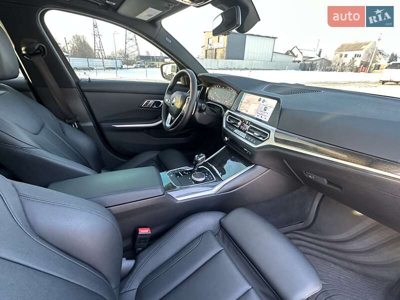 Седан BMW 3 Series 2019 в Виннице