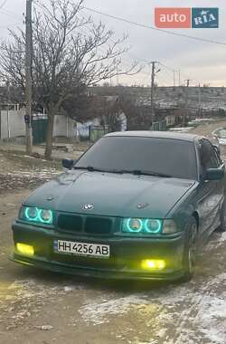 Седан BMW 3 Series 1992 в Одесі