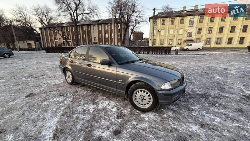 Седан BMW 3 Series 2000 в Каменском
