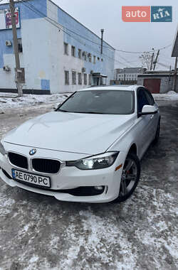 Седан BMW 3 Series 2015 в Кам'янському