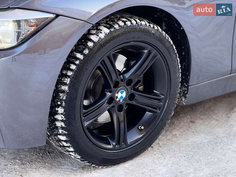 Седан BMW 3 Series 2014 в Ивано-Франковске
